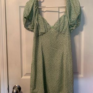 Light Green Puff Sleve Mini Dress.